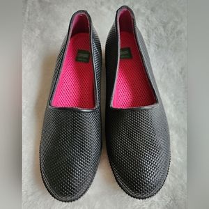 COUGAR Rain Shoes, Sz 9, fully lined, NWOT